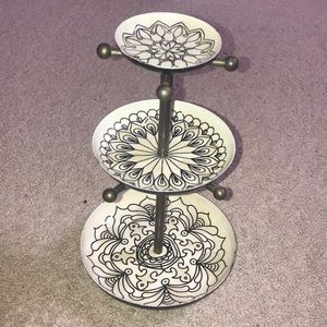 Three tier jewelry organizer